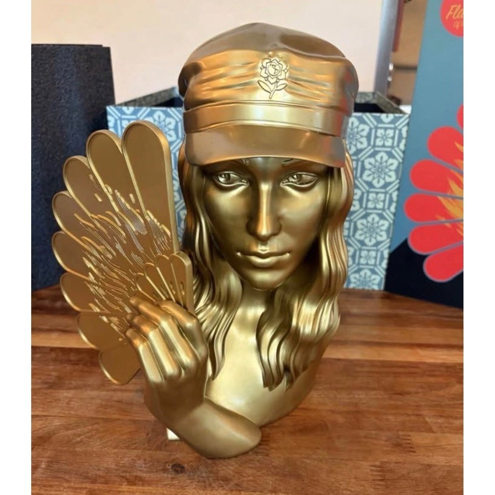 Shepard Fairey Fan The Flames (Gold) Sculpture Limited Edition of 250 Obey Giant